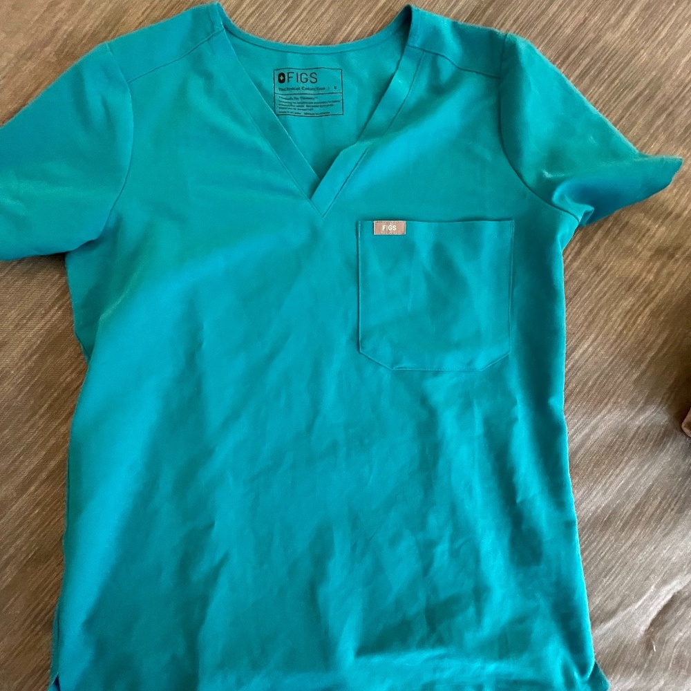 RETIRED Figs Women's Scrubs Bundle